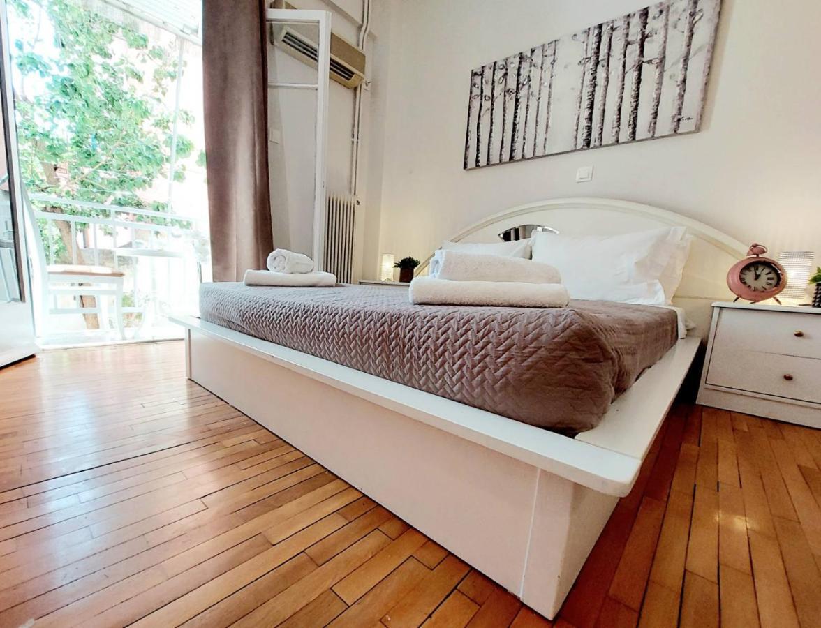 Lovely Equipped Apartment In Kallithea Atenas Exterior foto